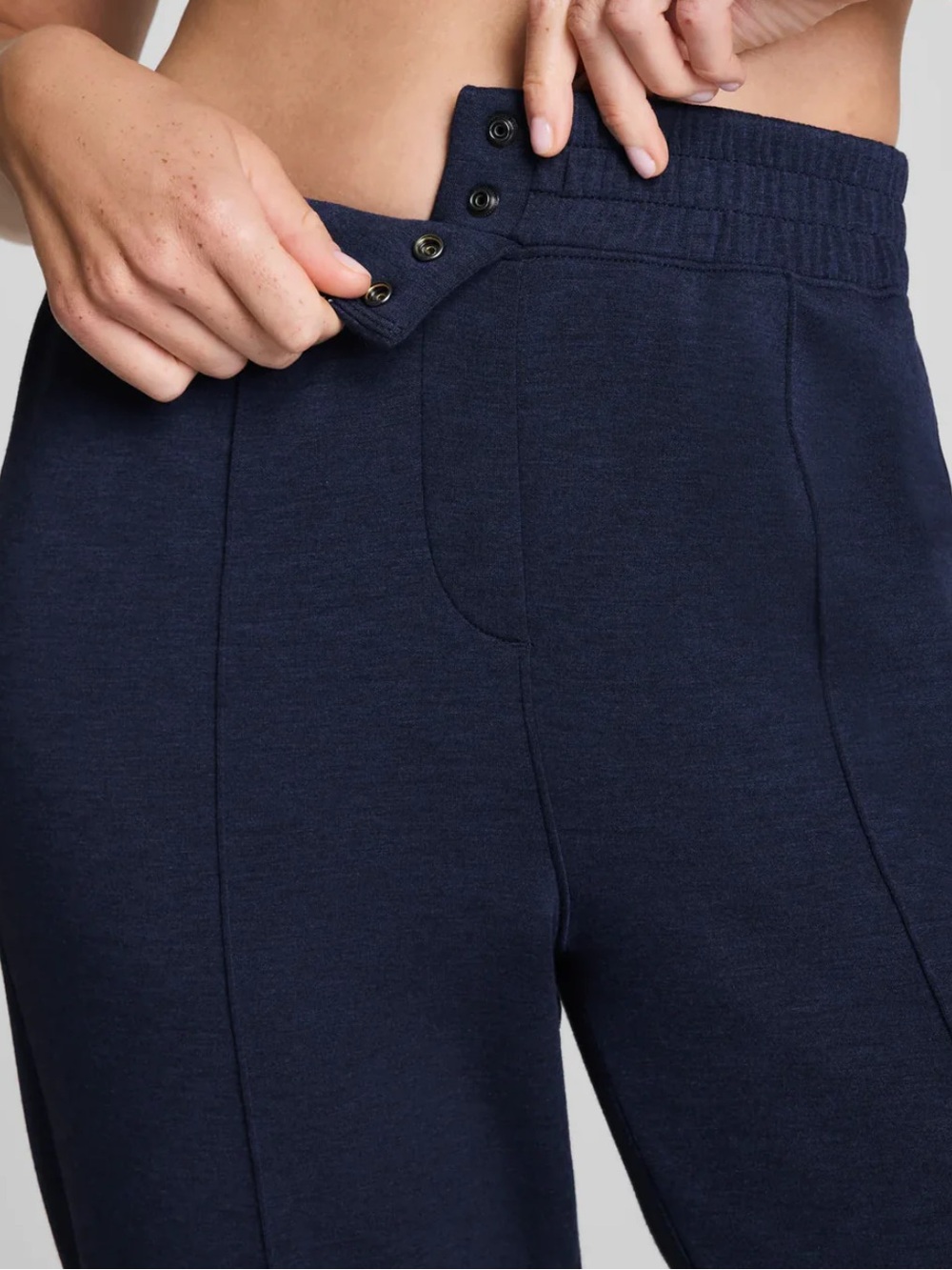 SPANX AirEssentials Brushed Slim Straight Pant Navy Petite XL - Picture 2 of 5